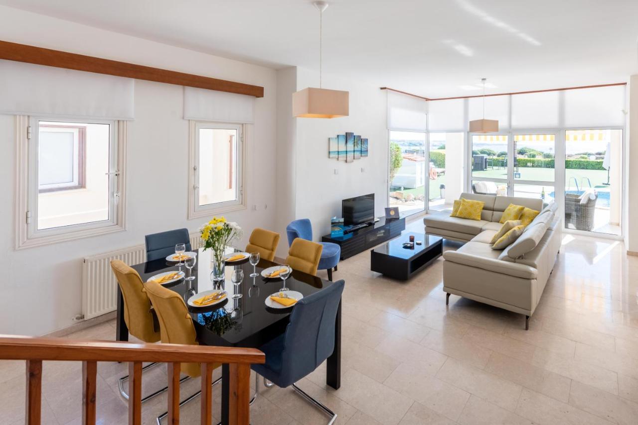 קורל ביי Villa Savoya Sunrise By Ezoria Villas מראה חיצוני תמונה
