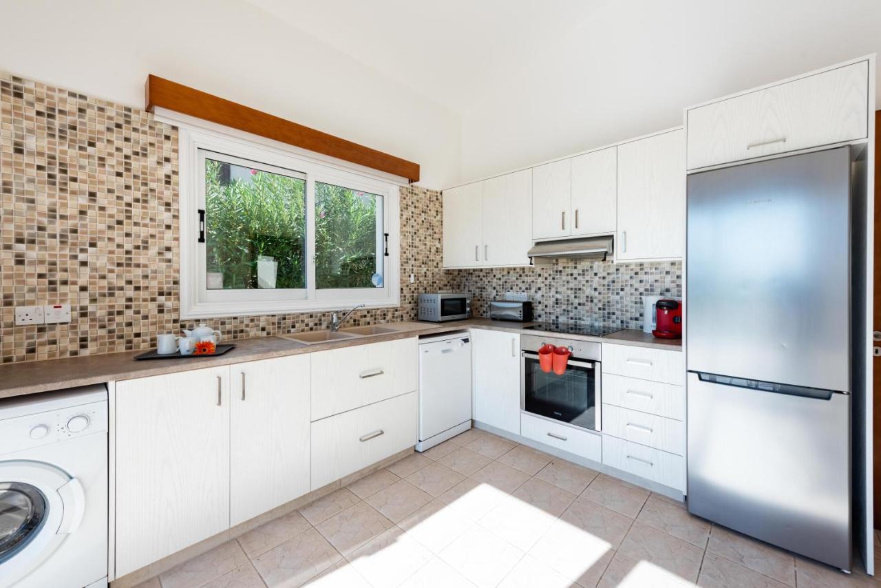 קורל ביי Villa Savoya Sunrise By Ezoria Villas מראה חיצוני תמונה