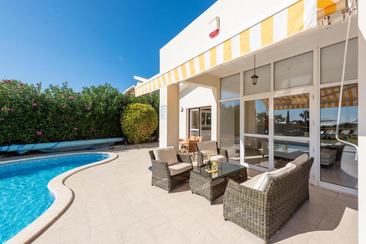 קורל ביי Villa Savoya Sunrise By Ezoria Villas מראה חיצוני תמונה